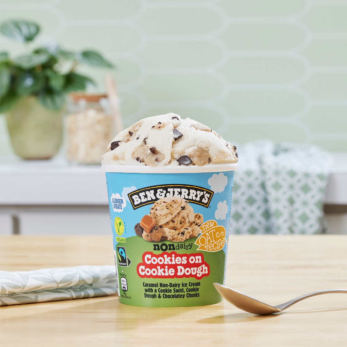 Cookies on Cookie Dough Non-Dairy - Pint 1 / 6